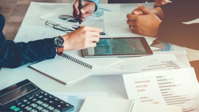 Reparación eléctrica Eibar, reparaciones viviendas electricidad, sistema eléctrico en locales comerciales industriales, Electricidad segura comunidades de vecinos, Mantenimiento eléctrico para evitar averías, soluciones reparación eléctrica, eibar, ermua, elgoibar, mendaro, deba, mallabia, azpeitia, azkoitia